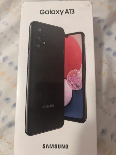 Samsung A13 - Usado com caixa original 