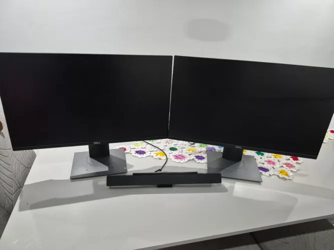 2 Monitores Dell P2419h 24" polegadas + barra de som Dell AC511 USB
