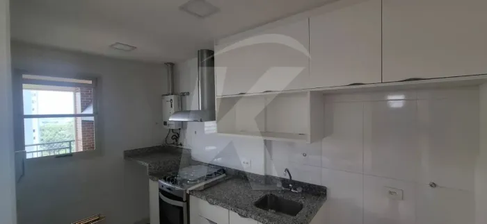 Alugo apto. com 1 dormitório, varanda gourmet e 1 vaga de garagem em Santana
