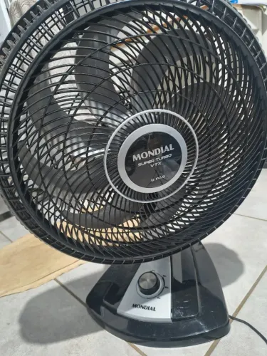 Ventilador de Mesa Mondial VTX-40-8P Turbo 40cm 3 Velocidades- 110 v (SEMI-NOVO))