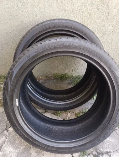 2 pneus 235/45 19