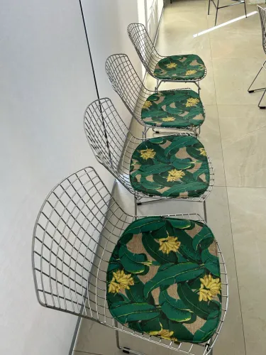 Cadeiras cromadas Bertoia