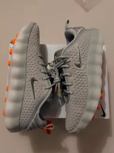 TÊNIS NIKE