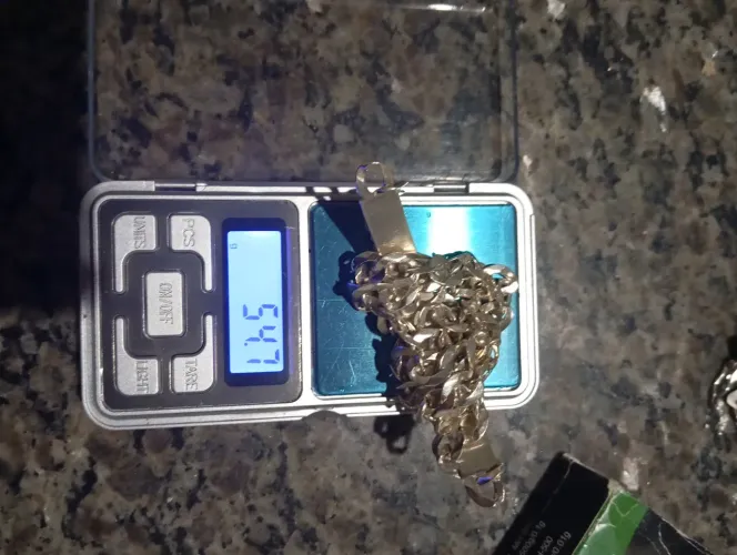 Vendo cordão de prata 
