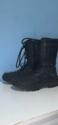 Conturno/bota militar unissex