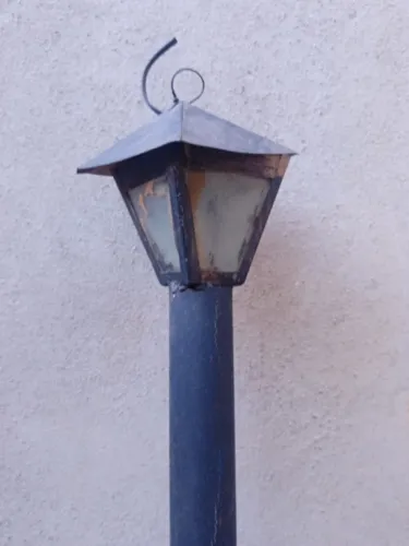 Luminária Poste externo 