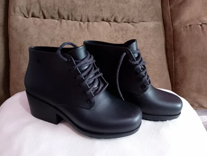 Bota Melissa Stellar