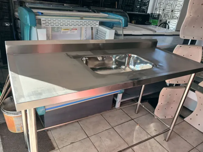 Bamcada com pia inox 1,60 x 60