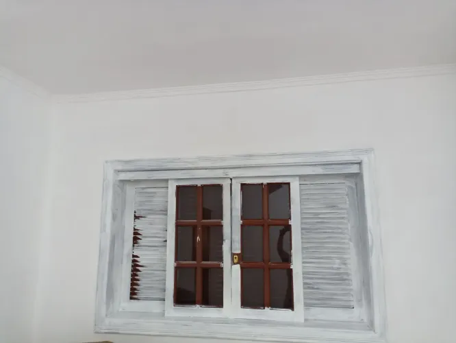 Janela de quarto madeira