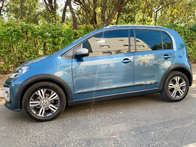 Volkswagen Up! Cross 1.0 TSI Total Flex 12V 5P 2018