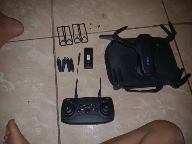 Drone E88 pro por 250