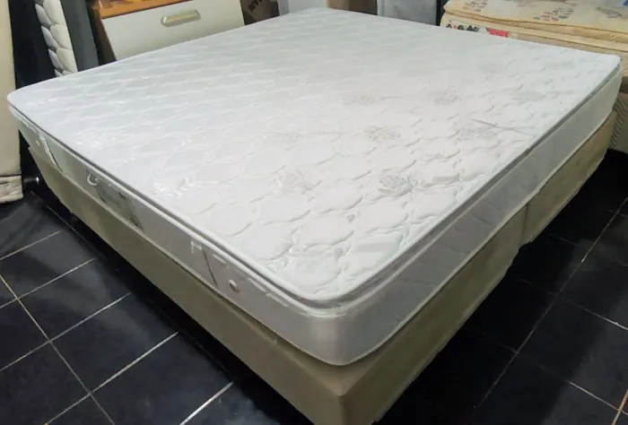 Cama box king colchão de espuma densidade 50
