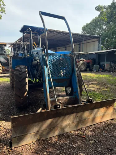 Trator New Holland TS 6020