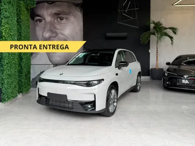 Leapmotor C10 REEV (Híbrido) 2026