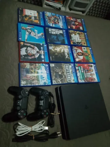 PS4 + 2 controles + 12 jogos