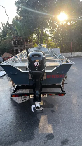 Barco 6 metros motor 40hp