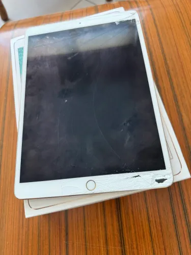 iPad Pro 10.5 inches Apple