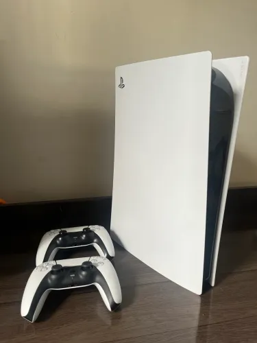 PlayStation 5 ps5 825gb 2 controles