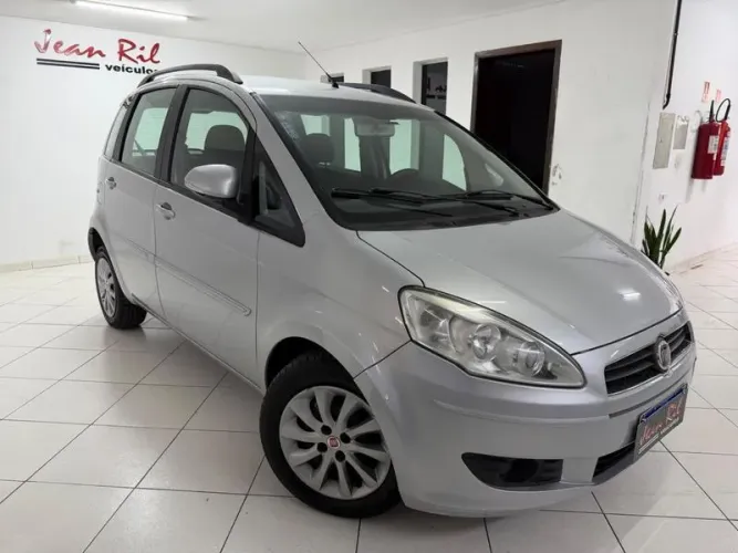 Fiat Idea Essence 1.6 Flex 16V 5P 2013