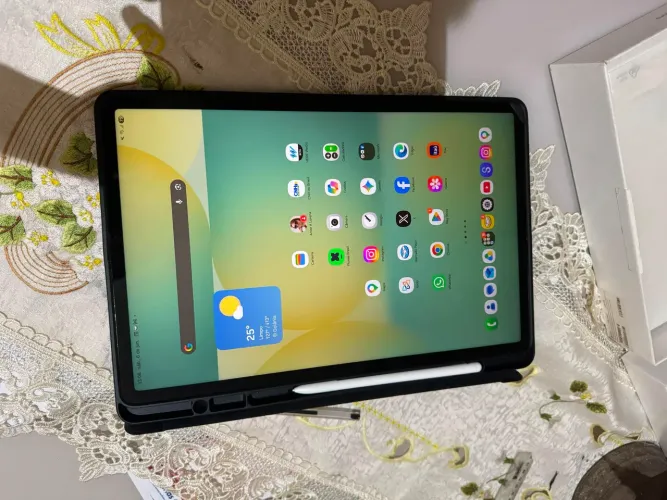 Galaxy tab s10 FE+ 5G , excelente estado