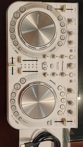 Controladora Pioneer WEGO 2 Branca