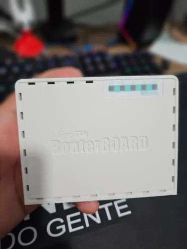 MikroTik RB750Gr3
