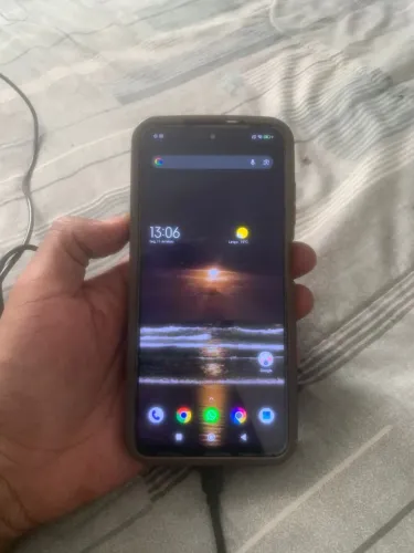 POCOx3 128GB Usado