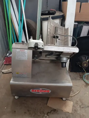 FATIADOR DE FRIOS SEMI AUTOMATICO BERMAR BM17