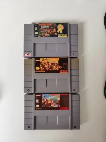 Cartuchos originais donkey kong 1,2 e 3 Nintendo.