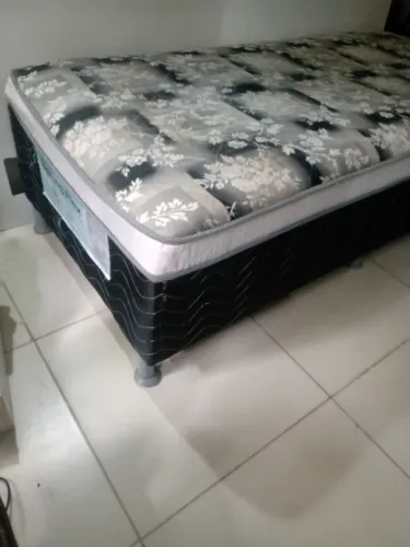 Cama box semi nova - Frete incluso 