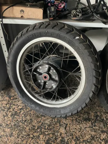 Rodas Dianteira e traseira XT600e ORIGINAL