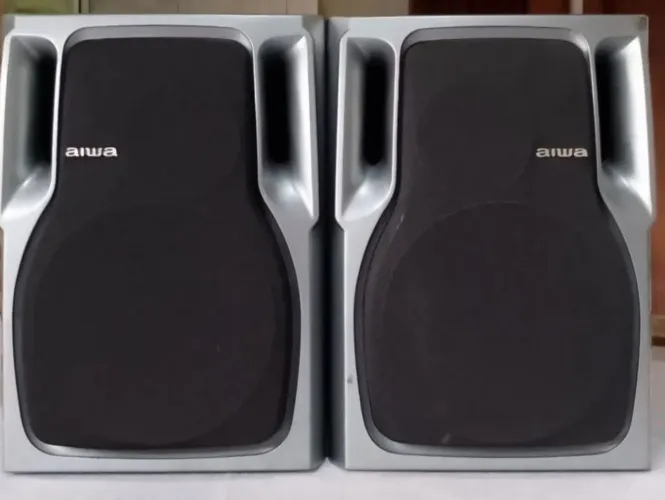 Caixa de Som Aiwa Antiga
