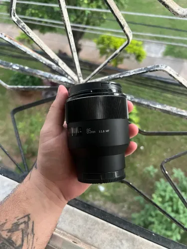 Lente Meike 85mm 1.8 MF