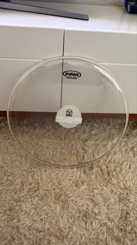 Vendo pele Evans G2 Level 360 18? Com protetor de bumbo 