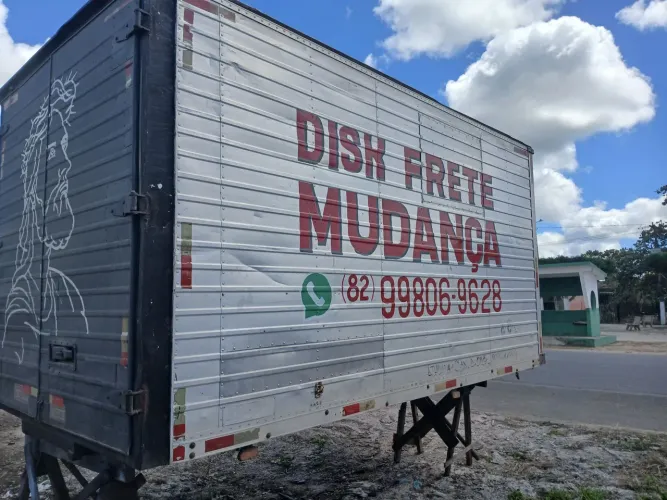 Baú Mercedinha 608