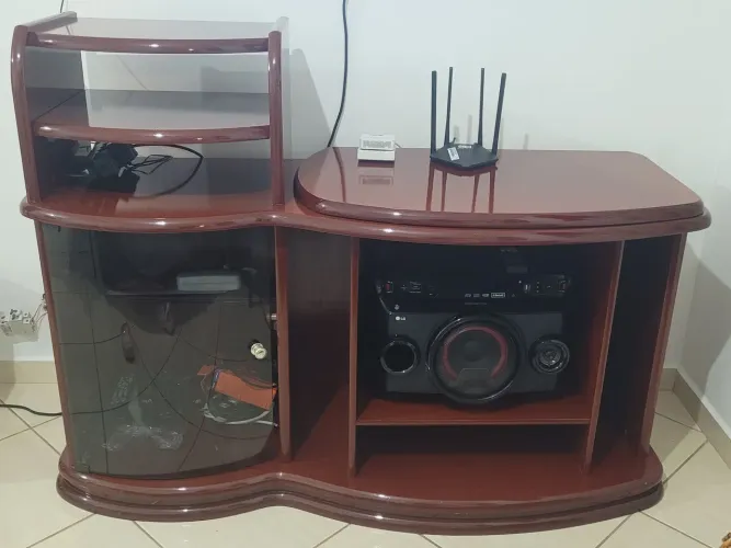 Rack Tv madeira maciça 