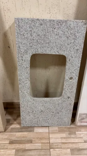 ? VENDO BANCADA DE GRANITO Medida: 50 × 98