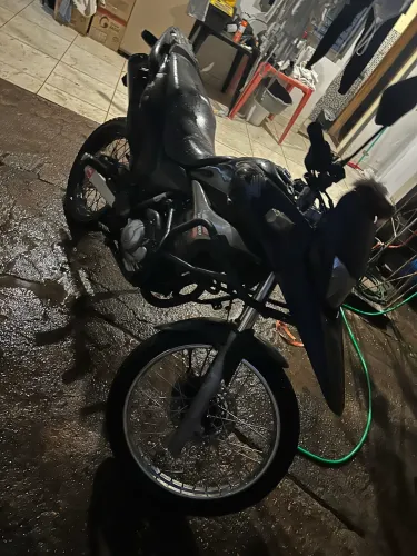 Xre 300