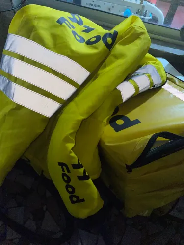 Bag mais jaqueta impermeável 99 mais camisa 99 uv