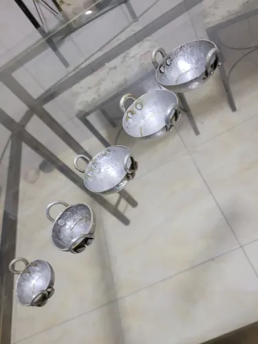 Coleção de miniaturas antigas 120