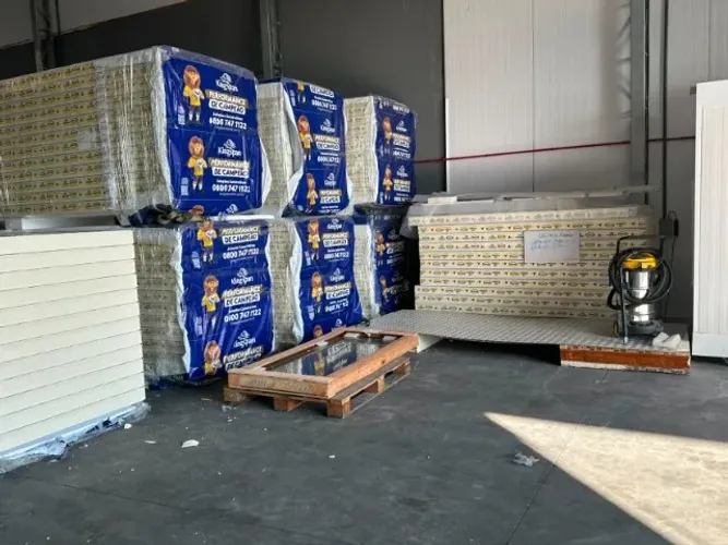 PAINEIS EM PIR 50MM, 70MM, 100MM, 120MM, 150MM E 200MM