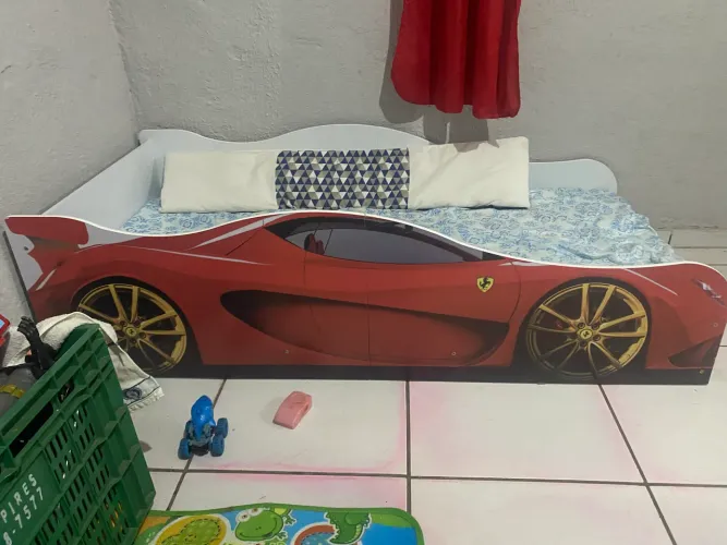 Mini cama de carro