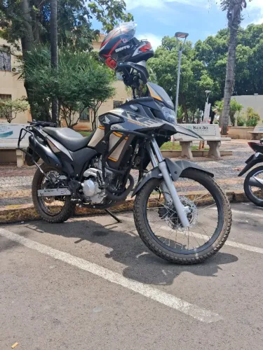 Honda XRE 300cc - 8mil km só 
