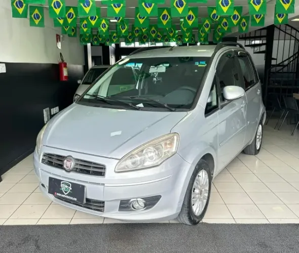 Fiat Idea Attractive 1.4 Fire Flex 8V 5P 2013