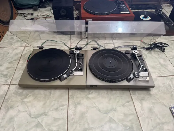 2 toca disco technics sl-23 ambas funcionando perfeitamente 