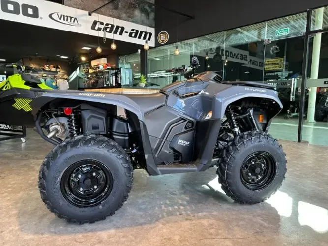 Can-Am Quadriciclo Outlander 500 - 2026