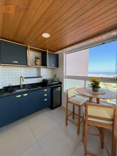 Apartamento em Vila Guilhermina - Praia Grande, SP