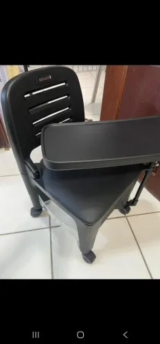 Cadeira cirandinha.