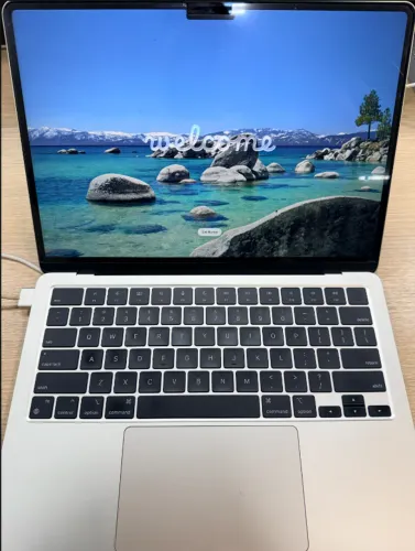 MacBook Air M3 (2024) - 256GB / 8GB RAM - Starlight