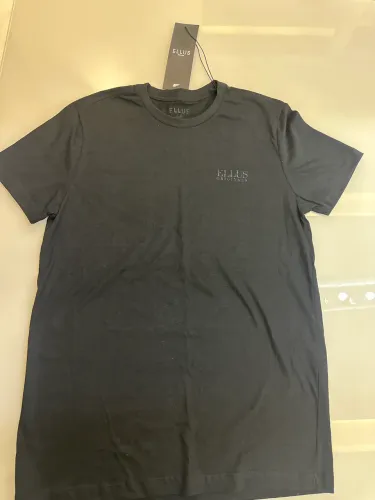 Camiseta Ellus nova